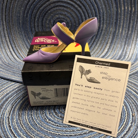 Just The Right Shoe Lavender Heels - Picture 2 of 5